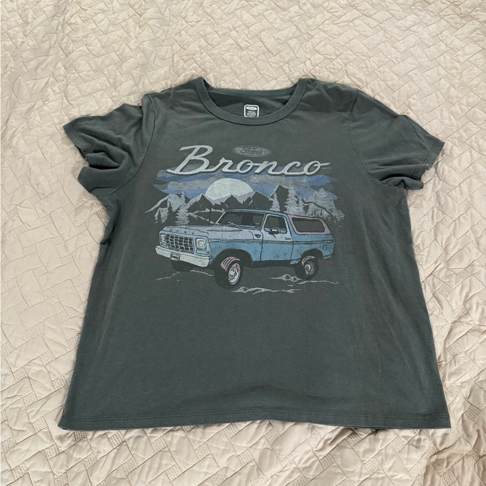 Hybrid Apparel Green Short Sleeve Tee with Vintage Graphic